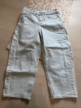 Old navy barrel jeans 12